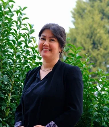 Burcu Şeker, Memur