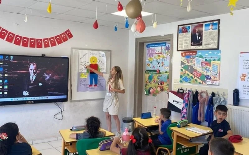 Güvenli Teknoloji Kullanımı Etkinliğiyle Bilinçli Dijital Adımlar! - fotoğraf 3