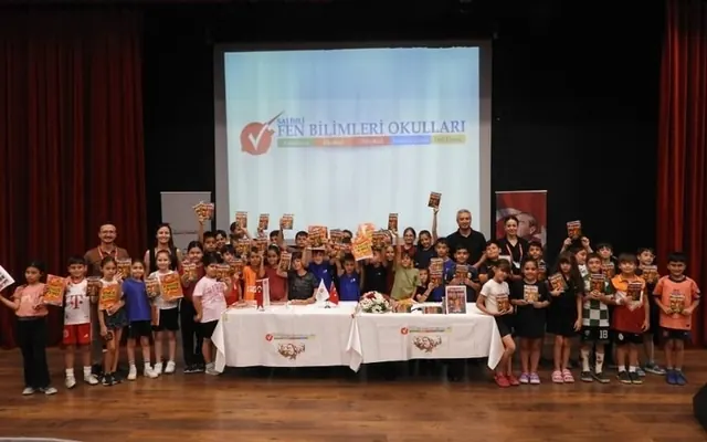 Öğrenci – Yazar Buluşması: Volkan Kaz ile İlham Dolu Bir Gün!